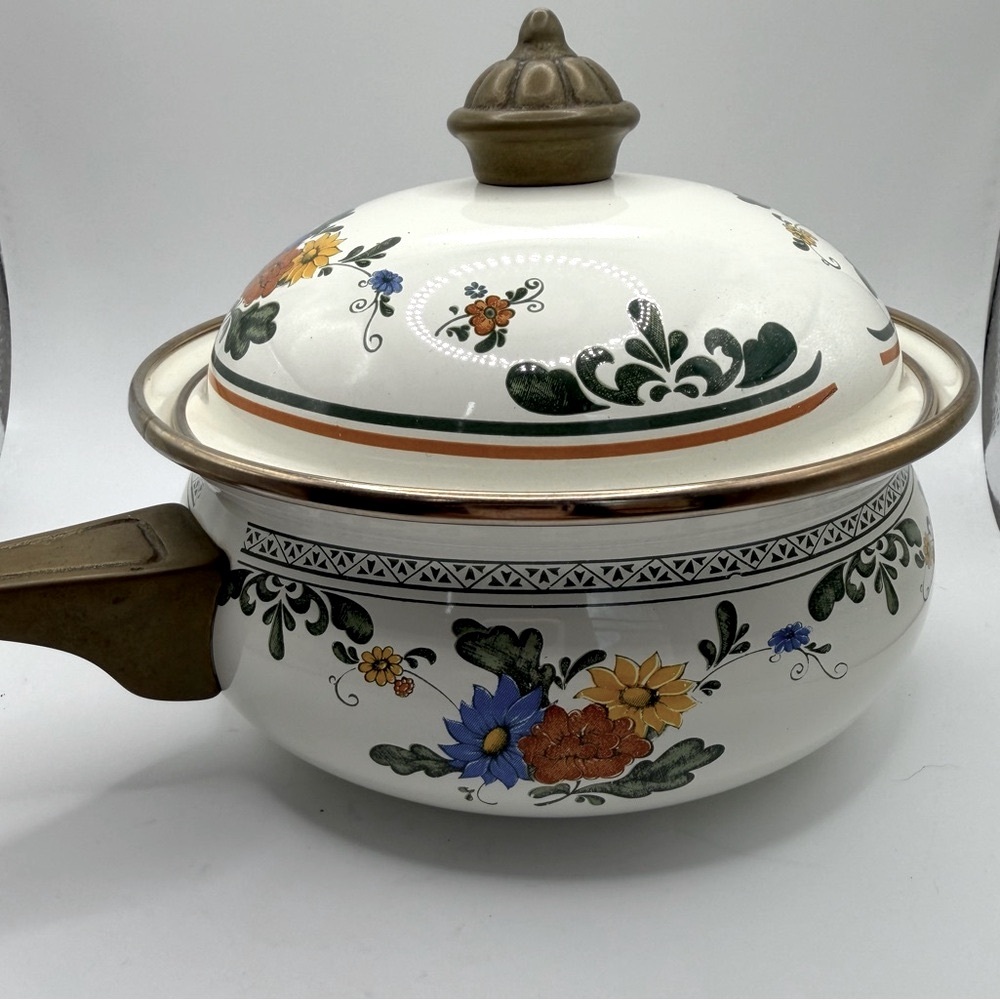 Vintage Asta Amsterdam Enamelware Pot w/ Lid – Floral Design Brass Handle & Trim